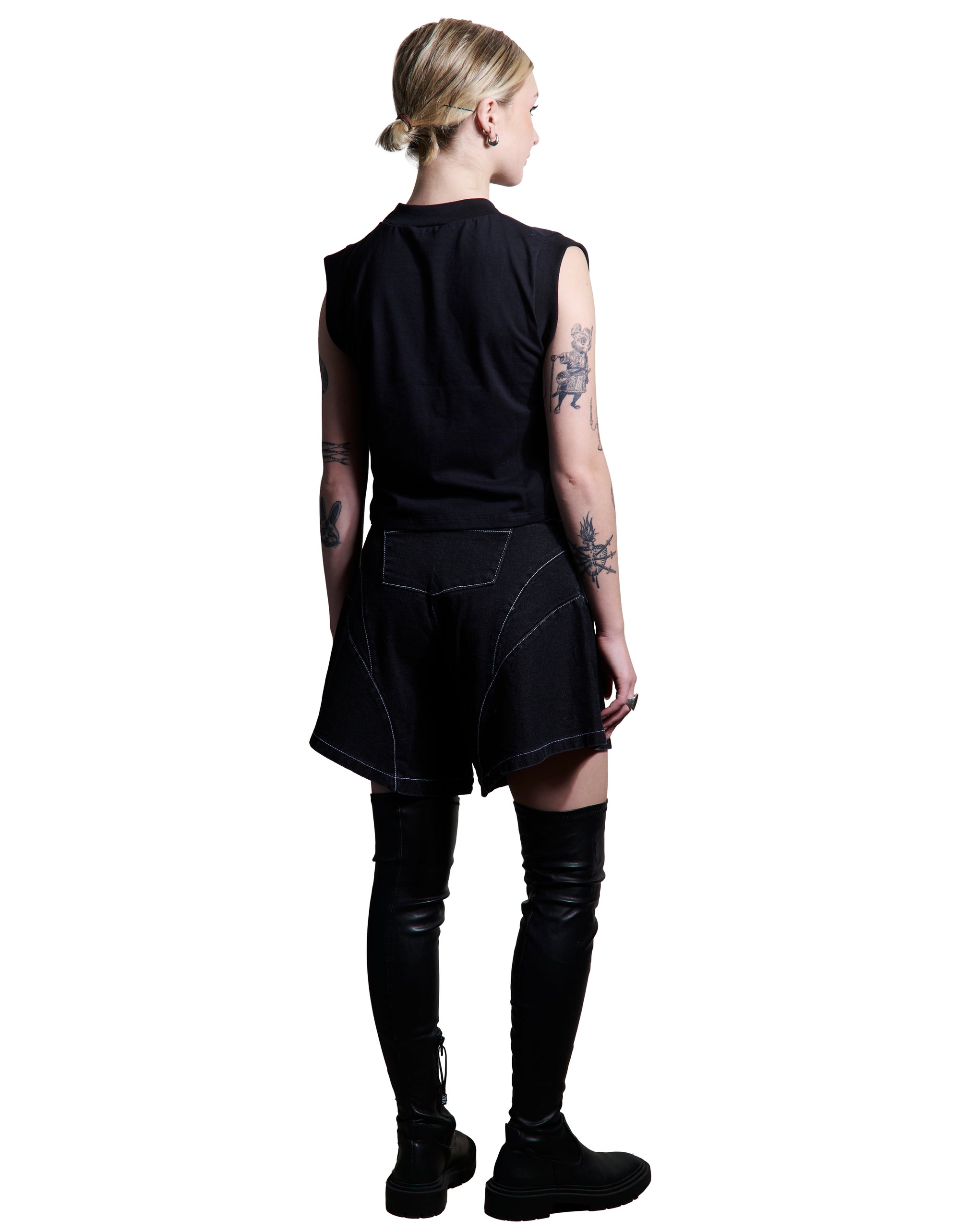 Musculosa Bordada Temblad Black